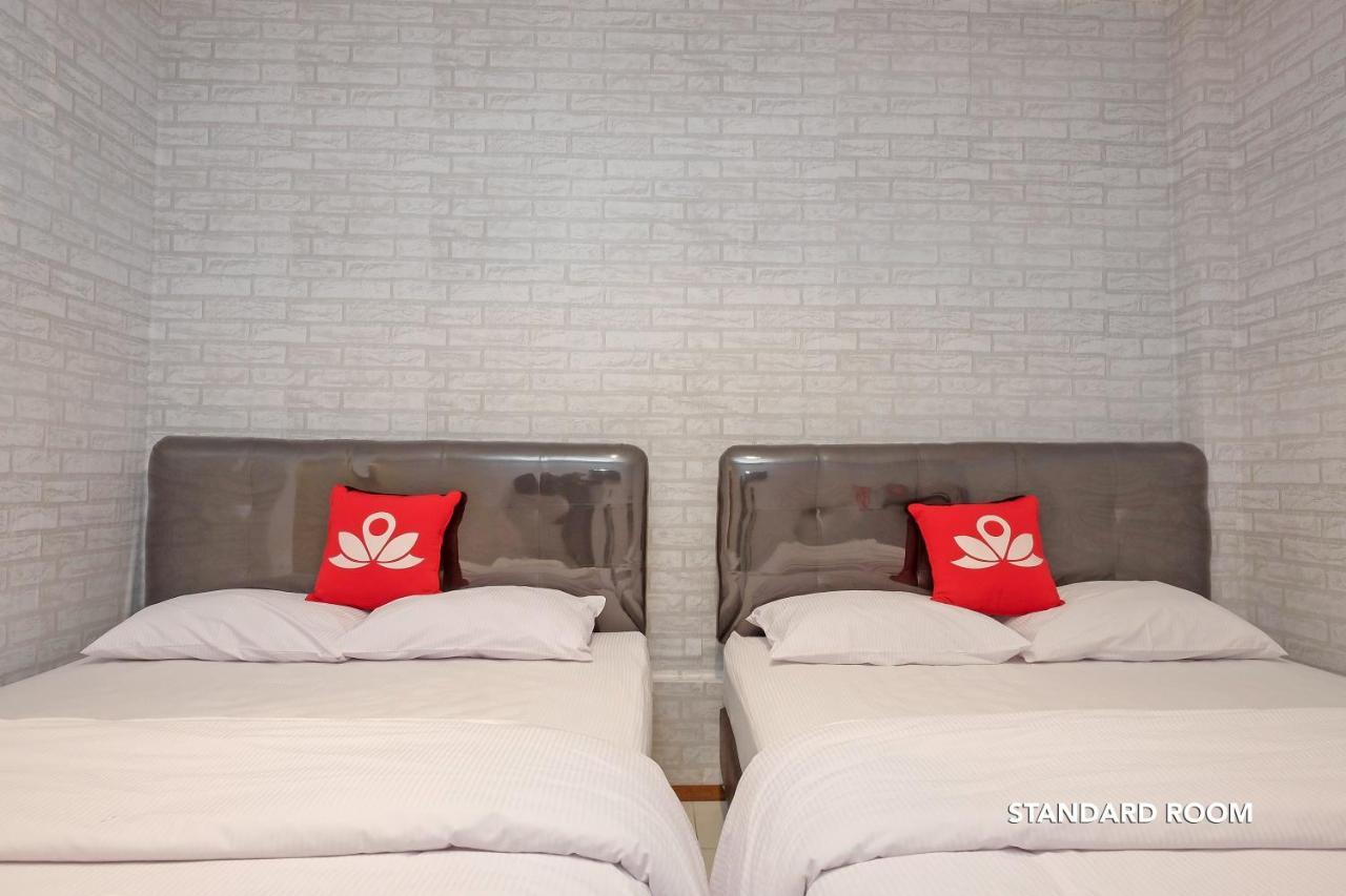 Hotel Zen B Walk Batu